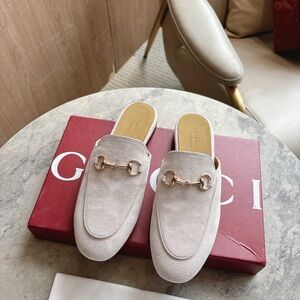 Gucci Women’s Gray Sandals